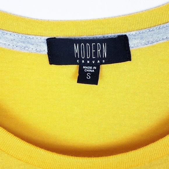 BEE KIND bumblebee graphic tee - Picture 5 of 6